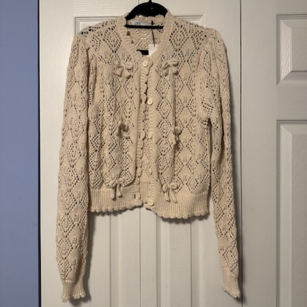 Zara Cream Sweater Brand new with tags